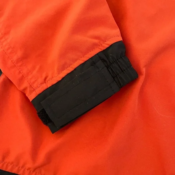 The Running Room Jacket - Picture 4 of 9